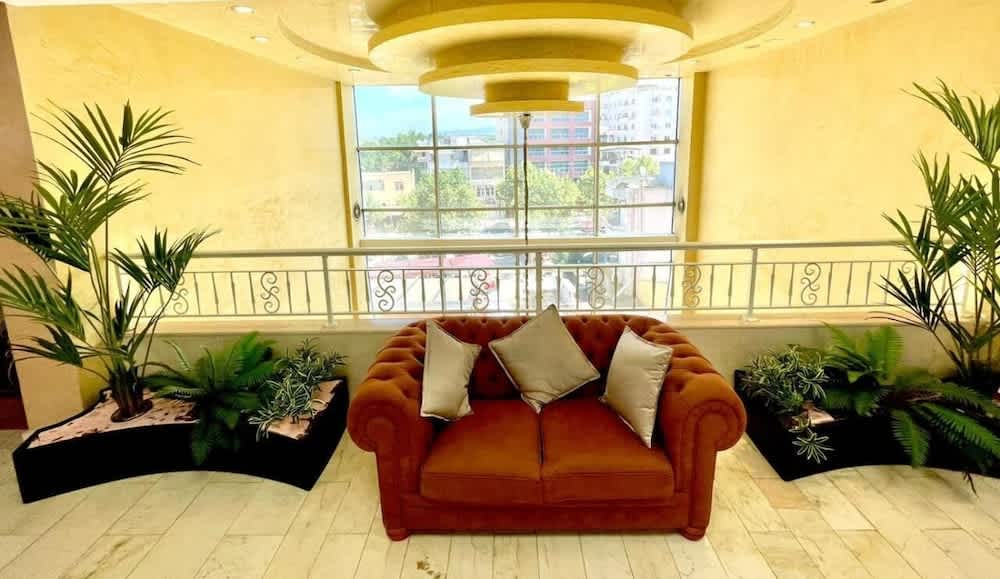 AMH Hotel Durres 2