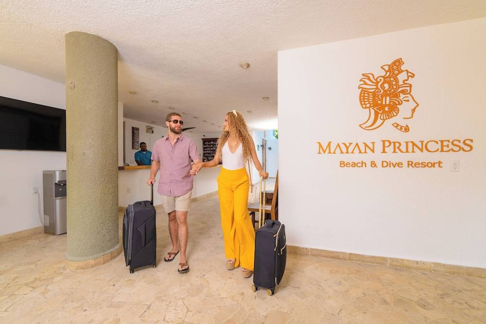 Mayan Princess Beach & Dive Resort 2