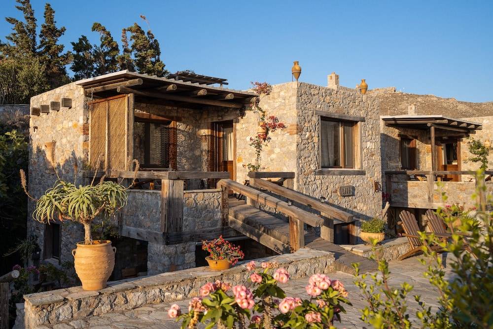 Terra Minoika Boutique Resort 2