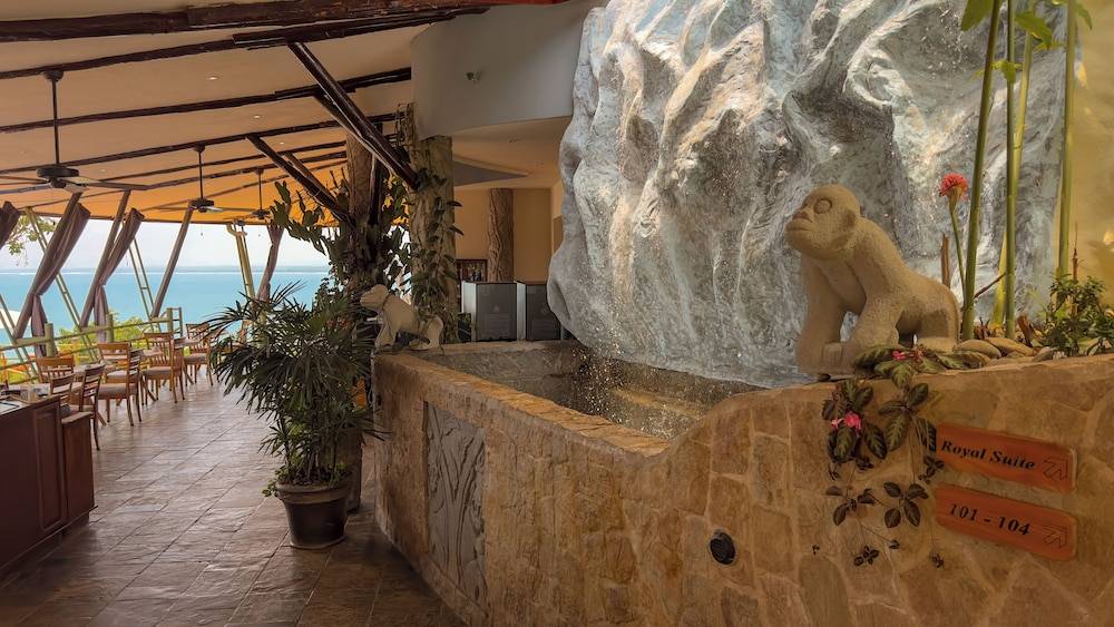 Issimo Suites (Adults Only) 2