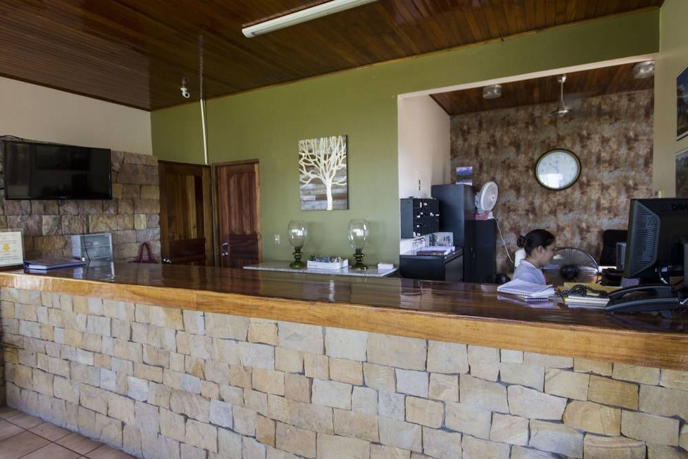 Hotel Manuel Antonio 2