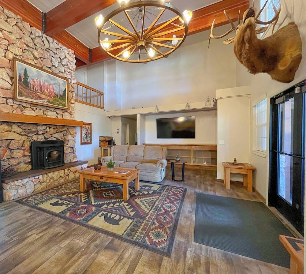 Bryce Canyon Pines Lodge 2