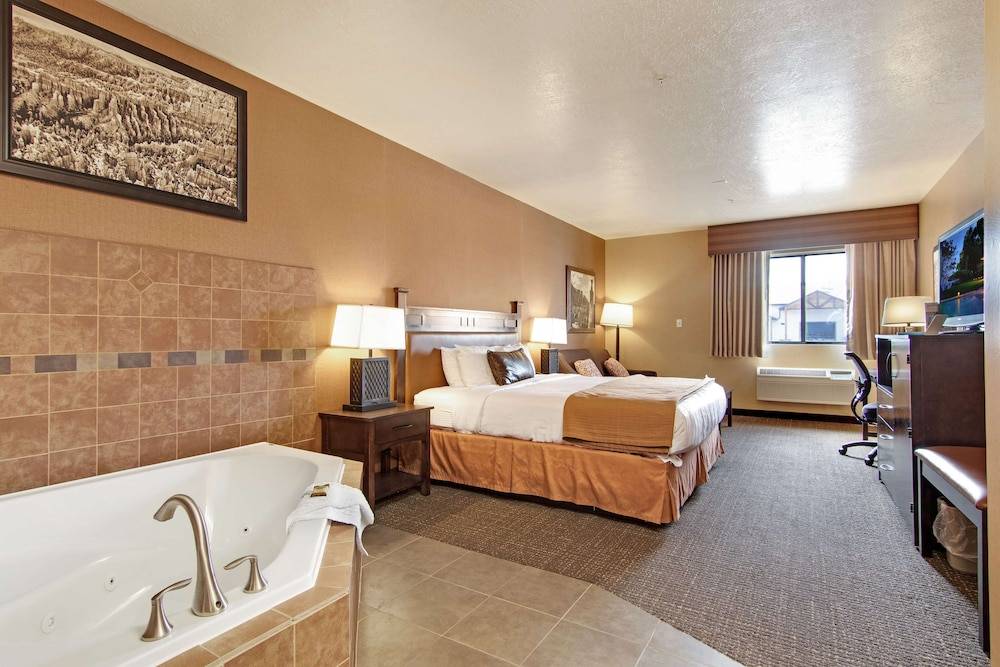 Best Western PLUS Ruby's Inn 1