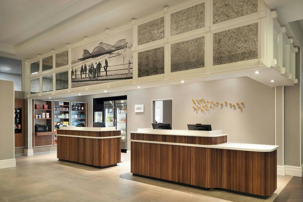 Courtyard by Marriott Long Beach Downtown 2