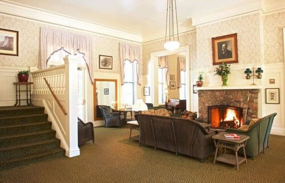 Wawona Hotel 2
