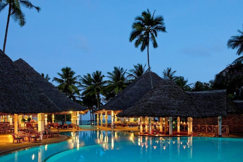 Neptune Village Beach Resort & Spa - All Inclusive 1