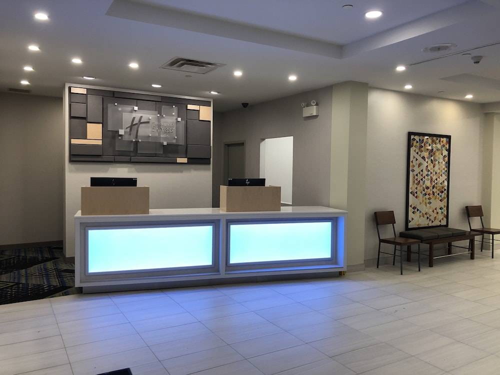 Holiday Inn Express & Suites HALIFAX AIRPORT by IHG 2