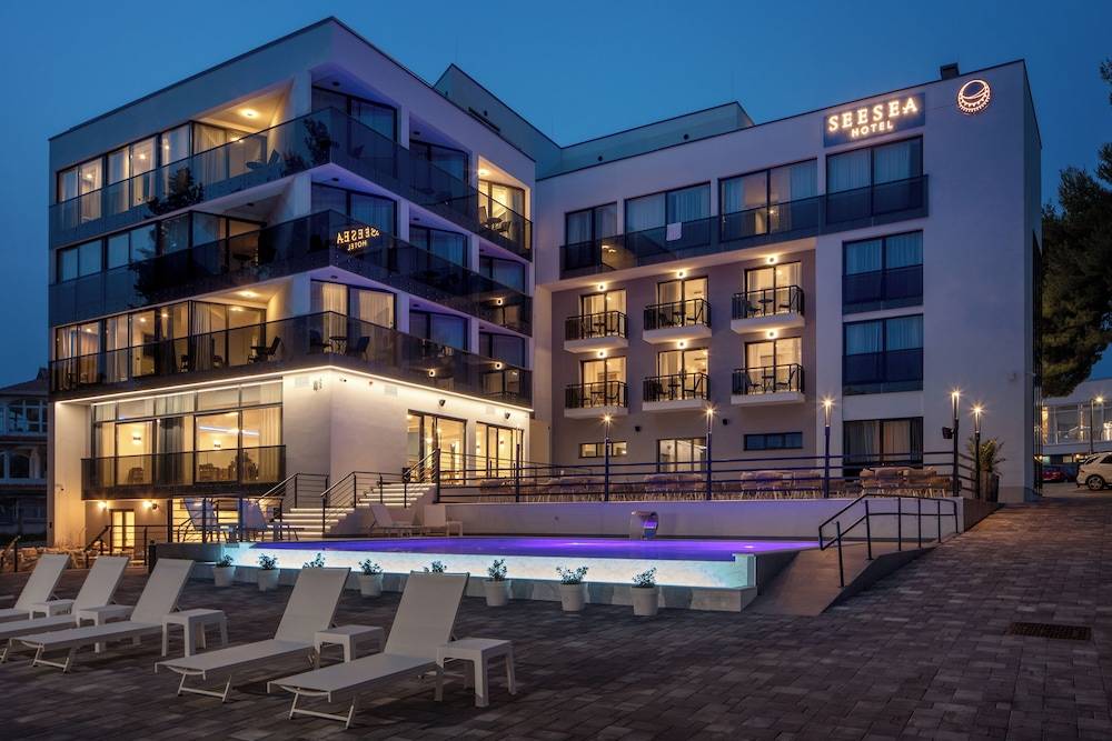 SeeSea Hotel 1