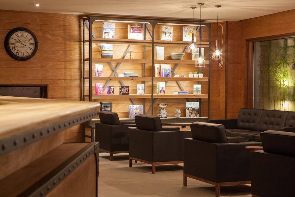 2122 Hotel Art Design 2