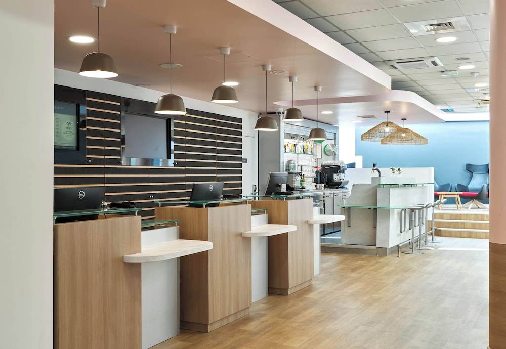 B&B HOTEL Orly Rungis Aéroport 3 étoiles 2