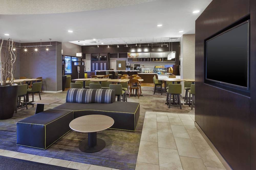 Courtyard by Marriott Secaucus Meadowlands 2