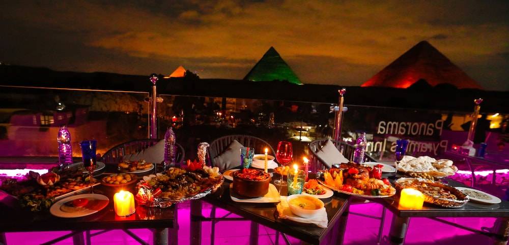 PANORAMA view pyramids 1