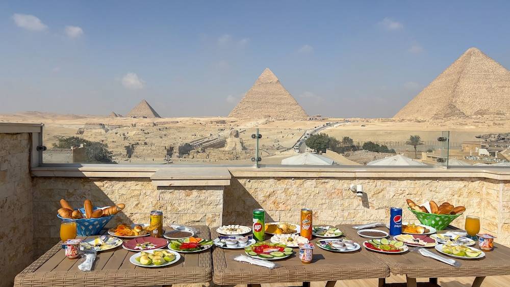 Giza Pyramids Inn 1