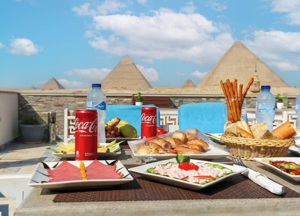 Pyramid Edge Hotel & Exclusive Pyramids View Rooftop 1