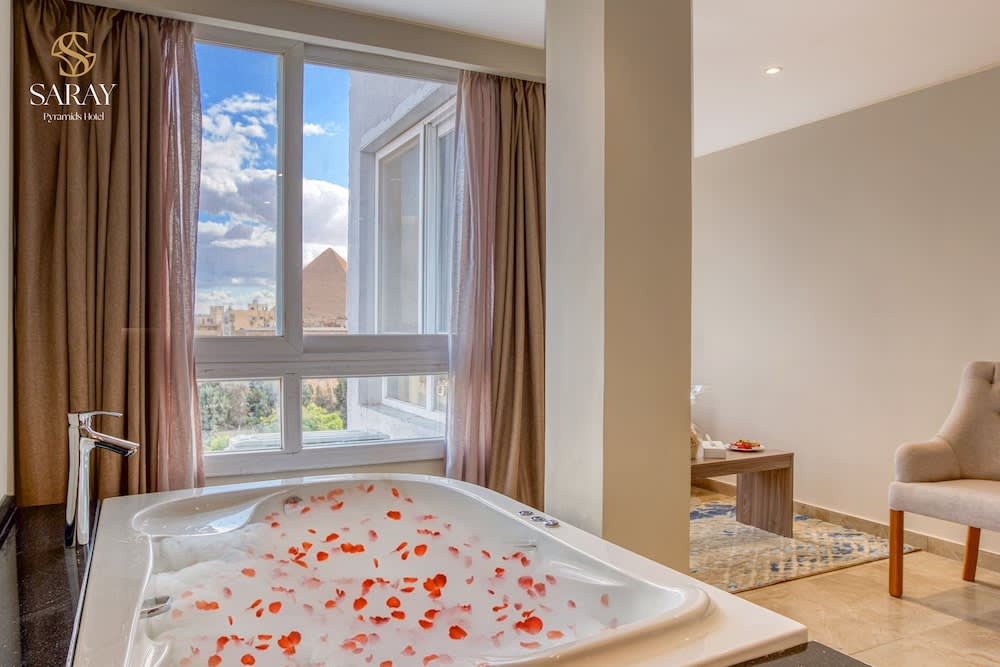 Saray Pyramids & Museum View Hotel 1