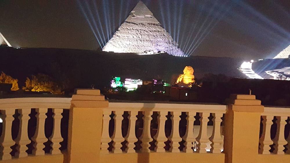 Royal Pyramids Inn 1