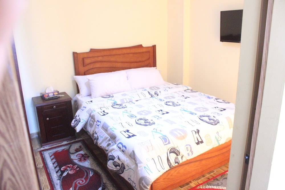 Royal Pyramids Inn 2