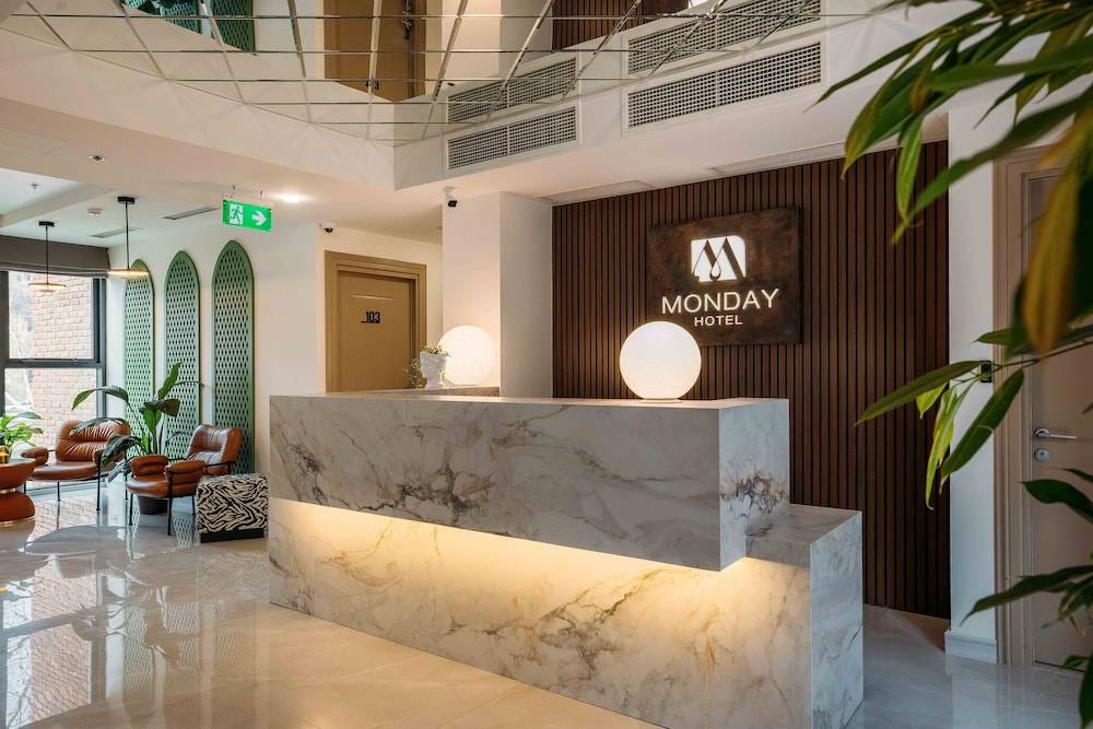 Hotel Monday by DNT Group 1
