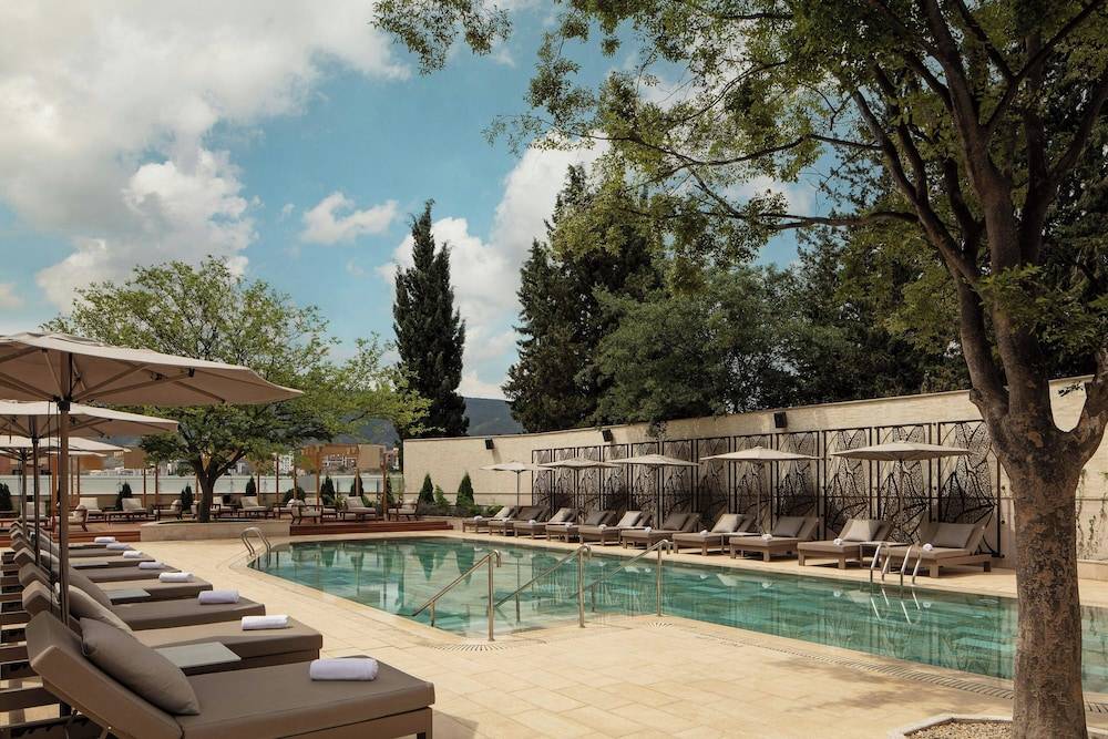Sheraton Grand Tbilisi Metechi Palace 1