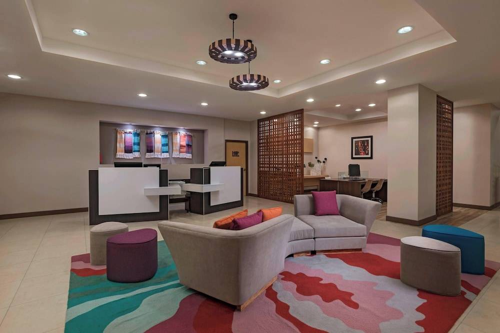 Fairfield by Marriott San Salvador 2