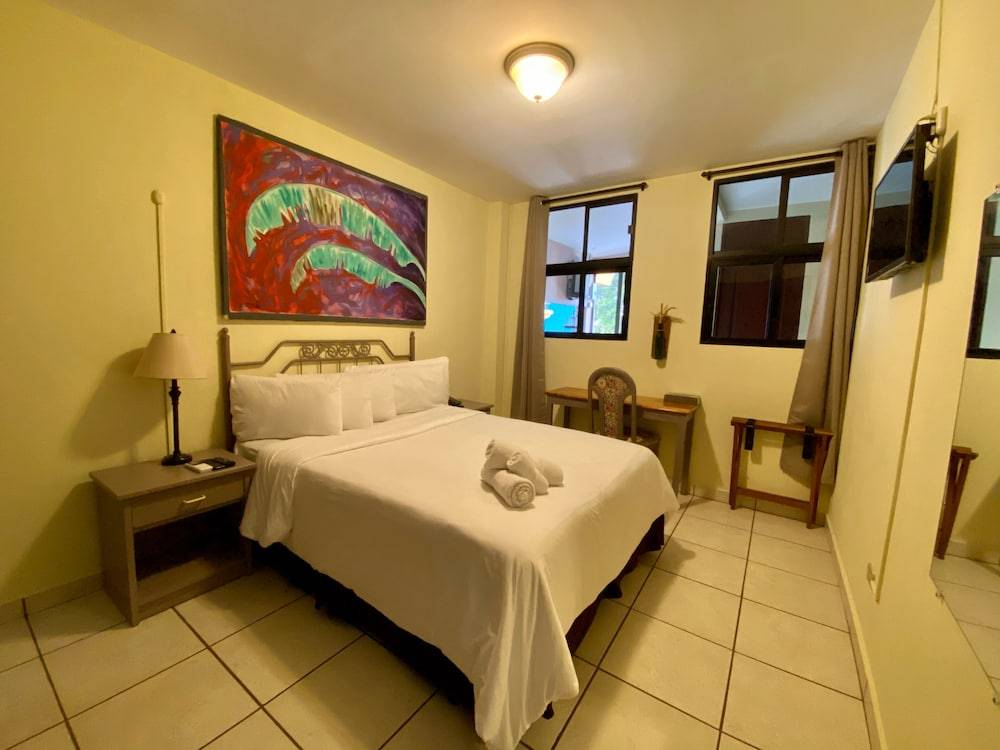 Morrison Hotel San Salvador 1