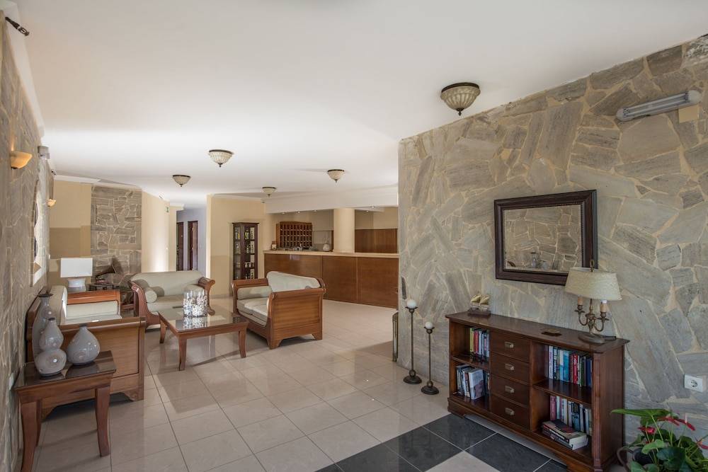 Mirtilos Studios & Apartments 2