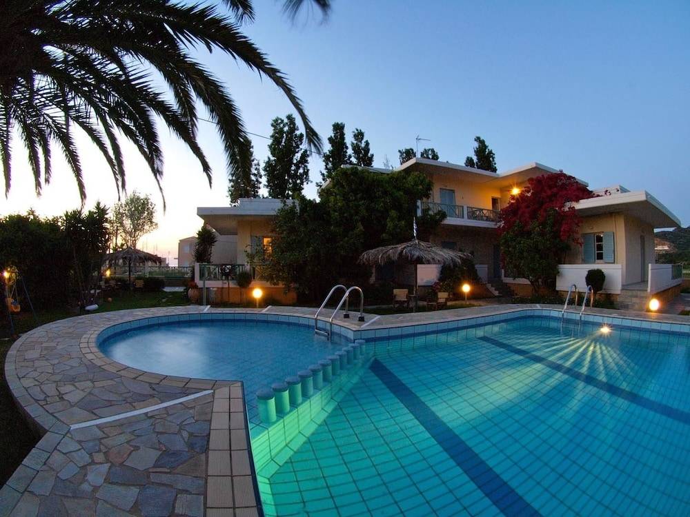 Cormoranos Apartments Rooms Eco Green 1