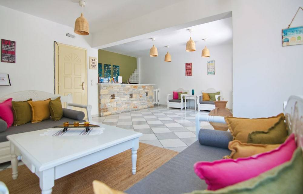 Camara Hotel 2