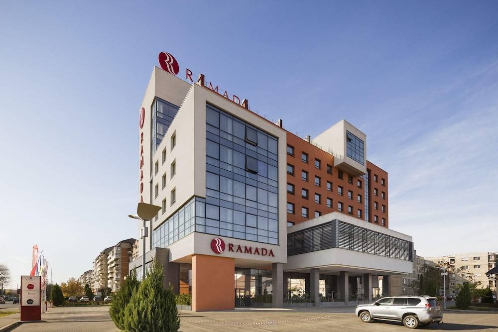 Ramada by Wyndham Oradea 1