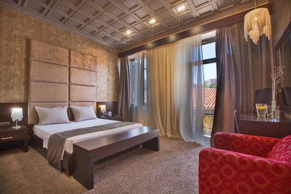 Aion Luxury Hotel 1