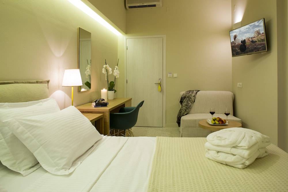 Athena hotel 2