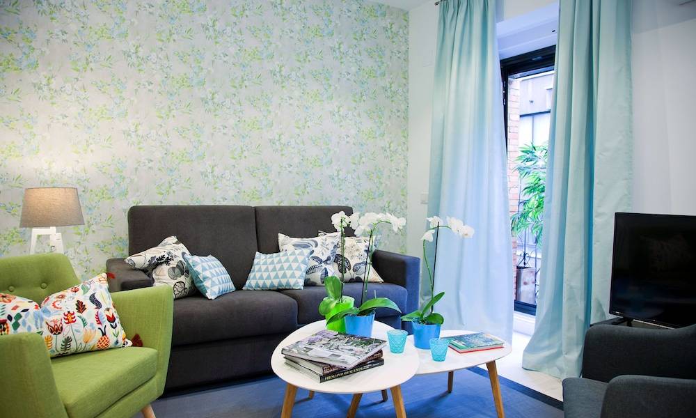 Feelathome Madrid Suites Apartments 1
