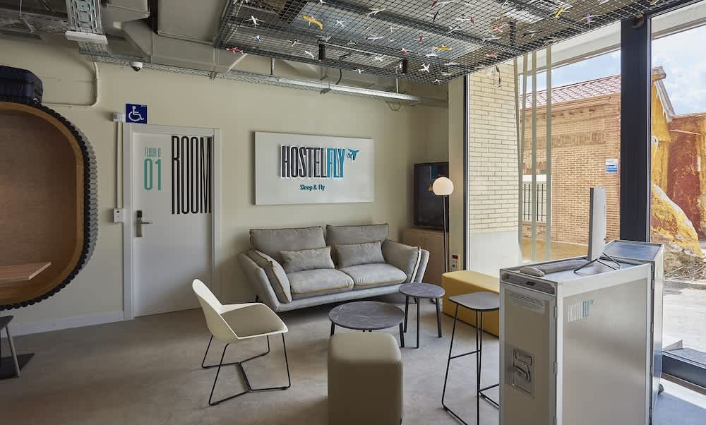 Hostelfly Madrid Airport 1