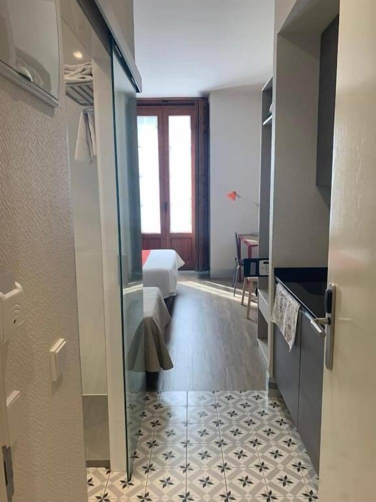 Hostal Castilla II Puerta del Sol 2