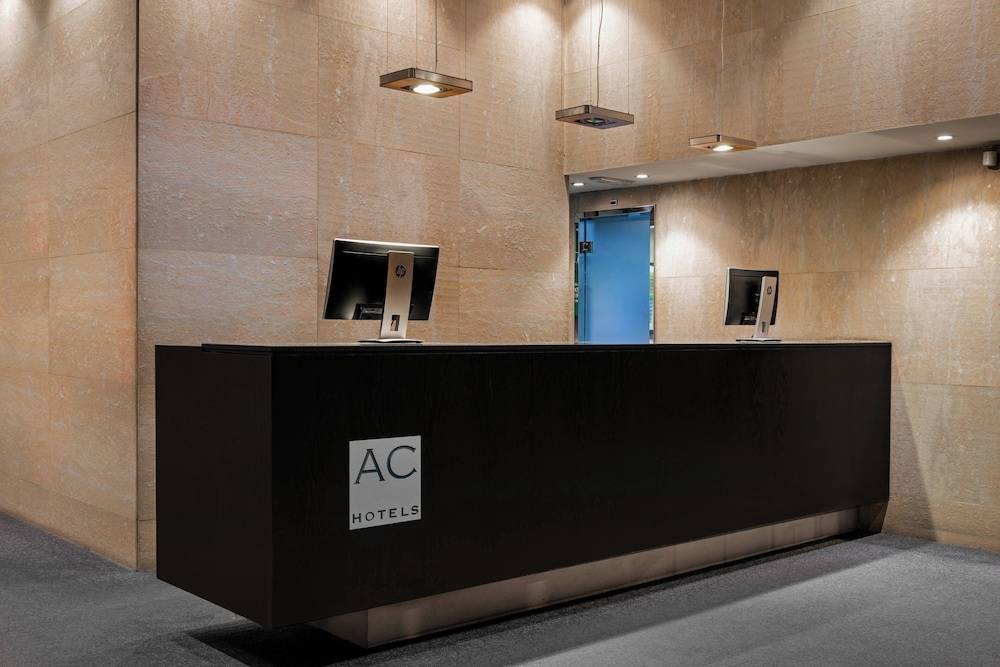 AC Hotel Los Vascos by Marriott 2