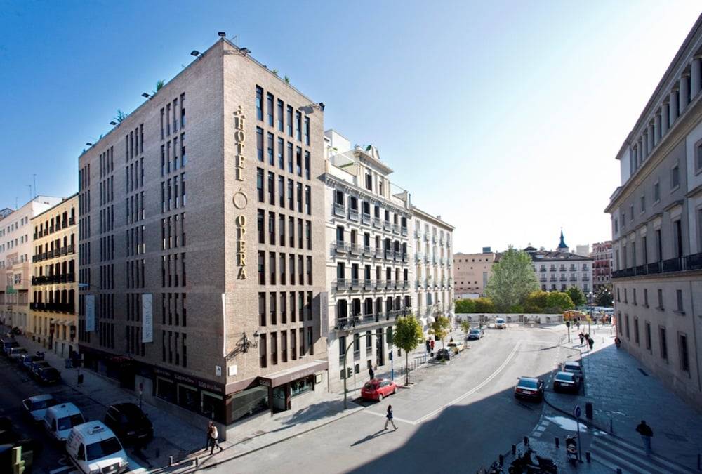 Hotel Opera 1