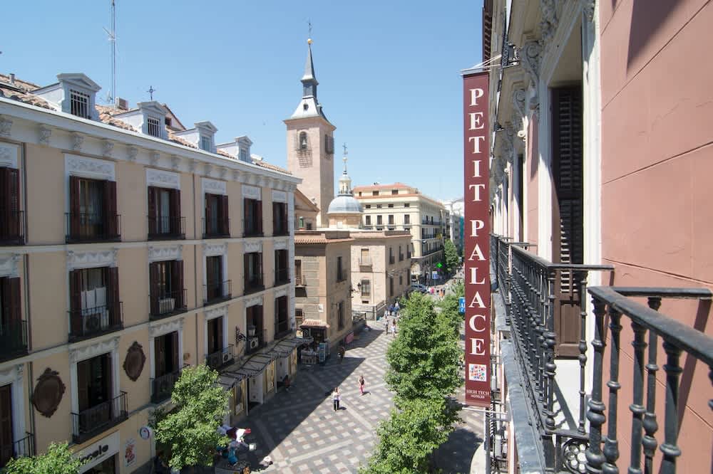 Petit Palace Arenal 1