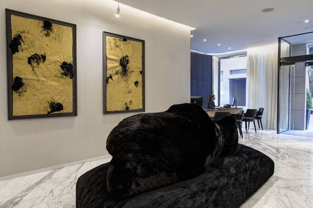 Casa Almagro by The Pavilions Hotels & Resorts 1