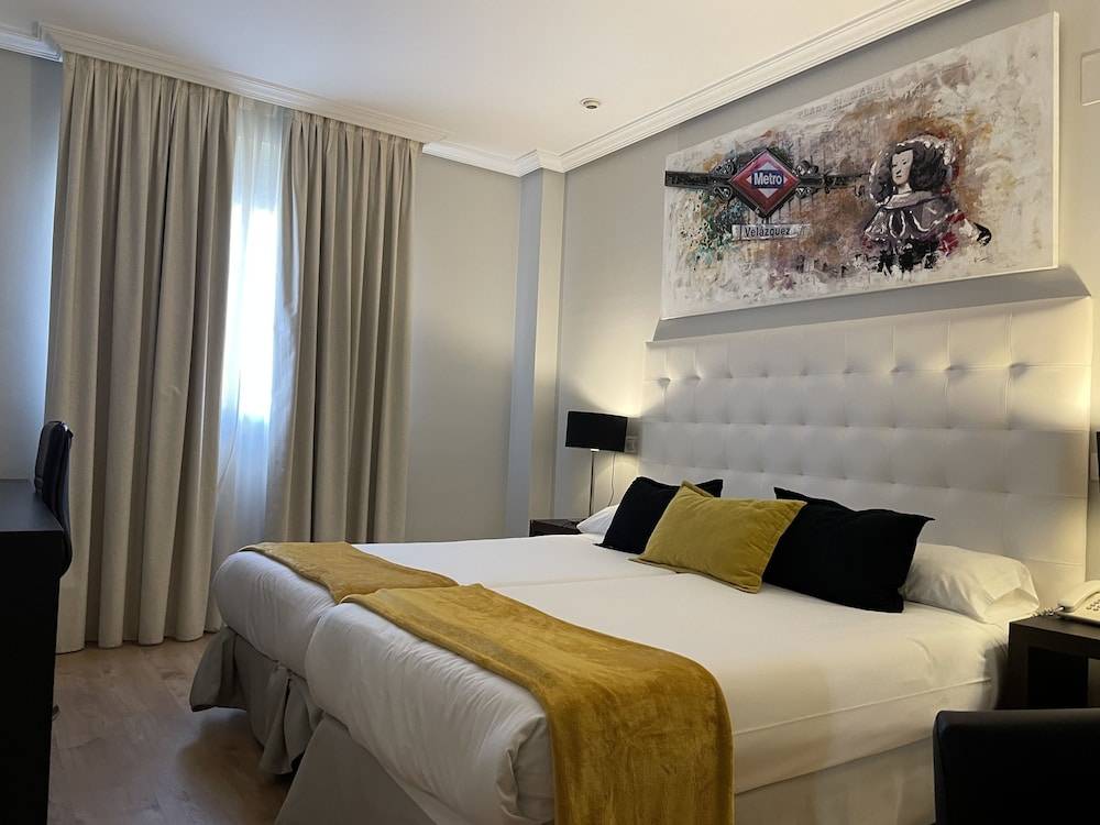 Hotel Suites Feria de Madrid 1