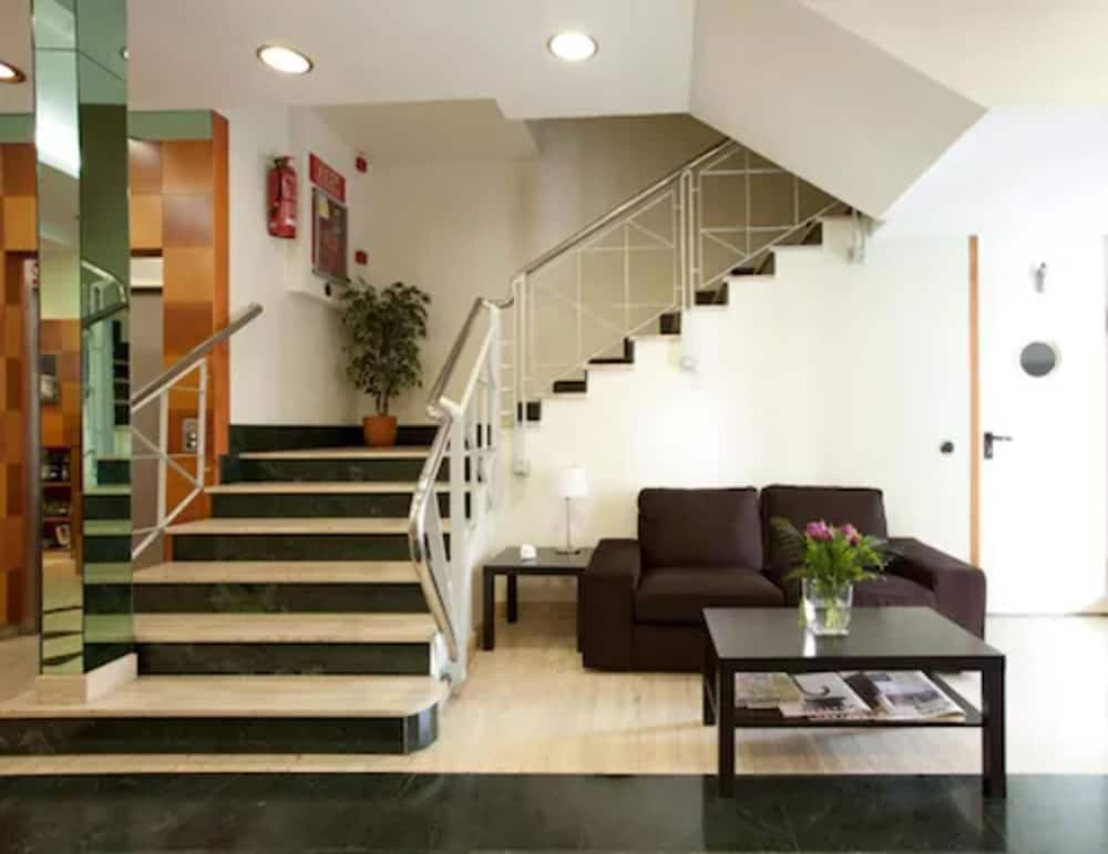 Hotel Madrid Torrejon Plaza 2