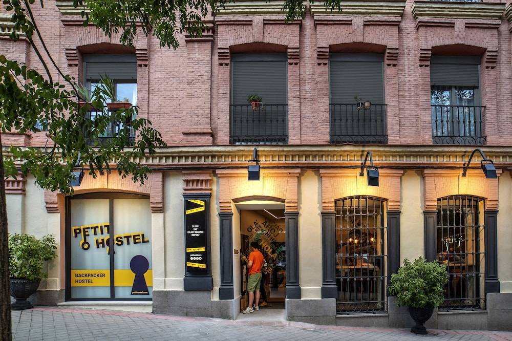 Petit Hostel La Latina 1