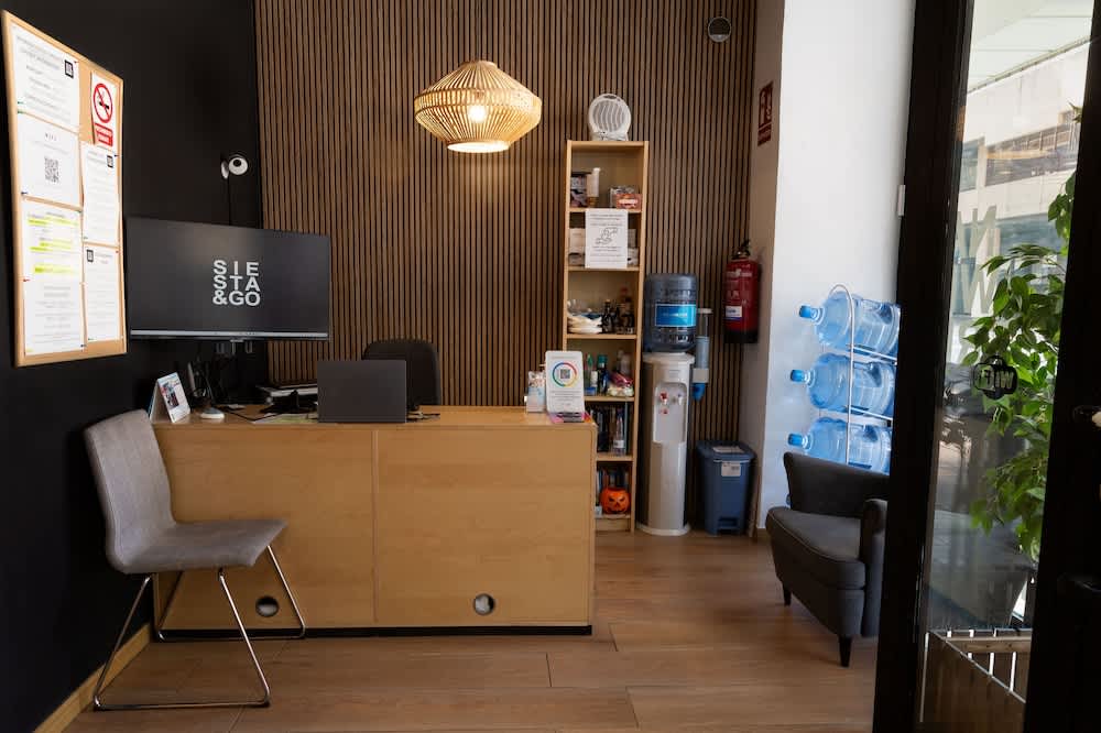 Hostal Siesta & Go Nuevos Ministerios 2