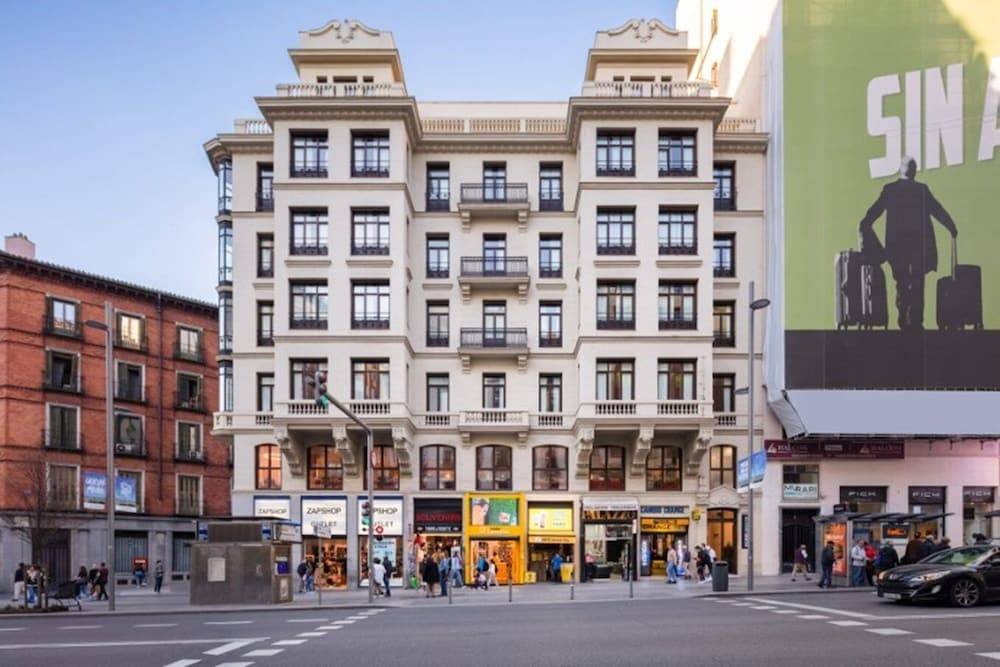 Ikonik Gran Vía 1
