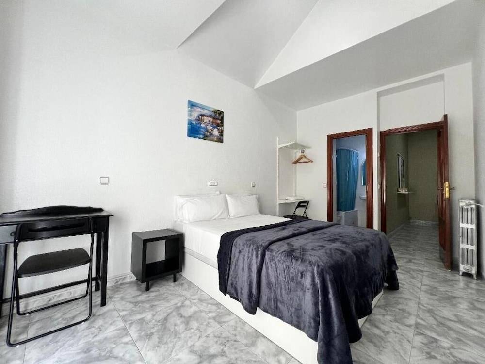 Hostal Palacios Fuencarral 2