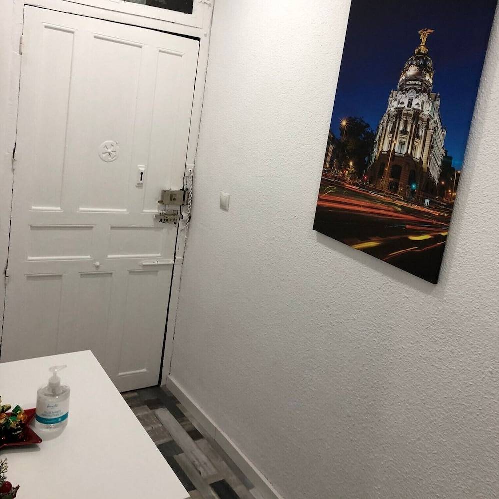 HOSTAL Noche y Dia 2