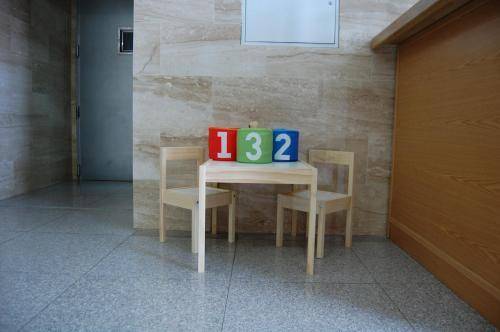 Aparthotel Encasa 1