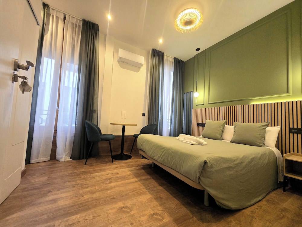 Hostal Main Street Madrid 2