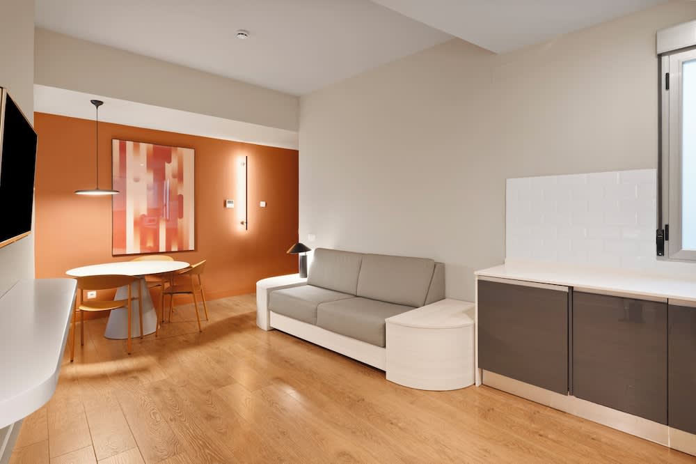 B&B HOTEL Apartamentos Madrid Centro Fuencarral 46 1
