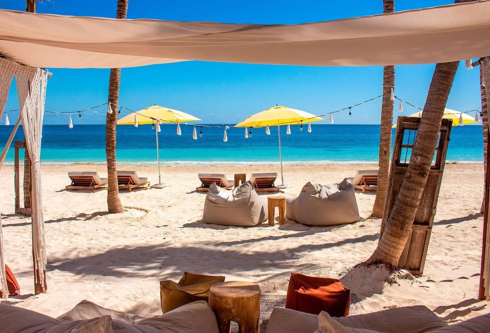 The Fives Oceanfront 1