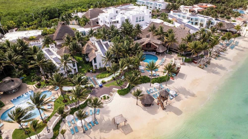 Margaritaville Island Reserve Riviera Cancún - A Karisma All-Inclusive Experience for All 1